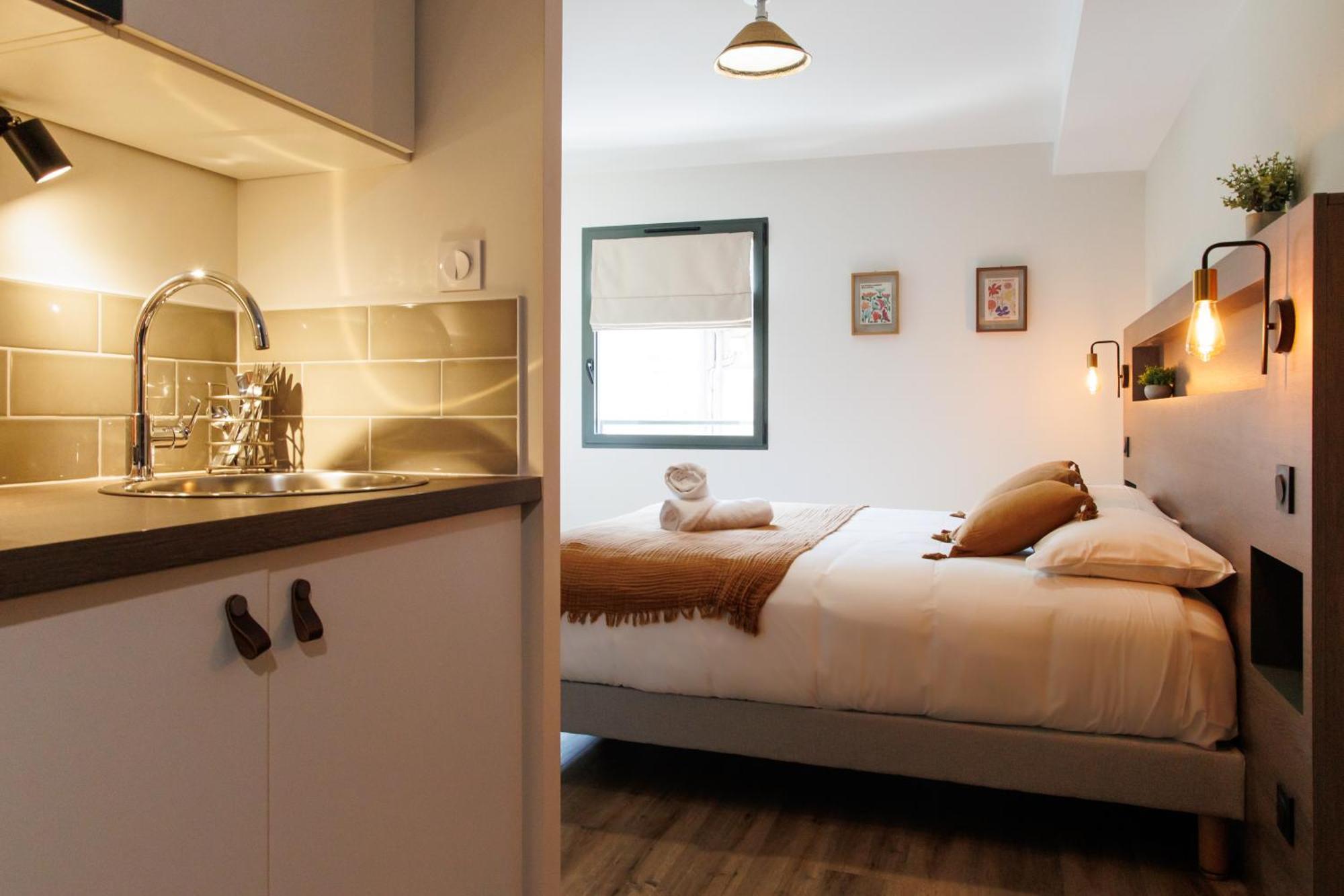 Appart'Hotel Le Corot - Acces Autonome - Saint-Junien Centre Εξωτερικό φωτογραφία