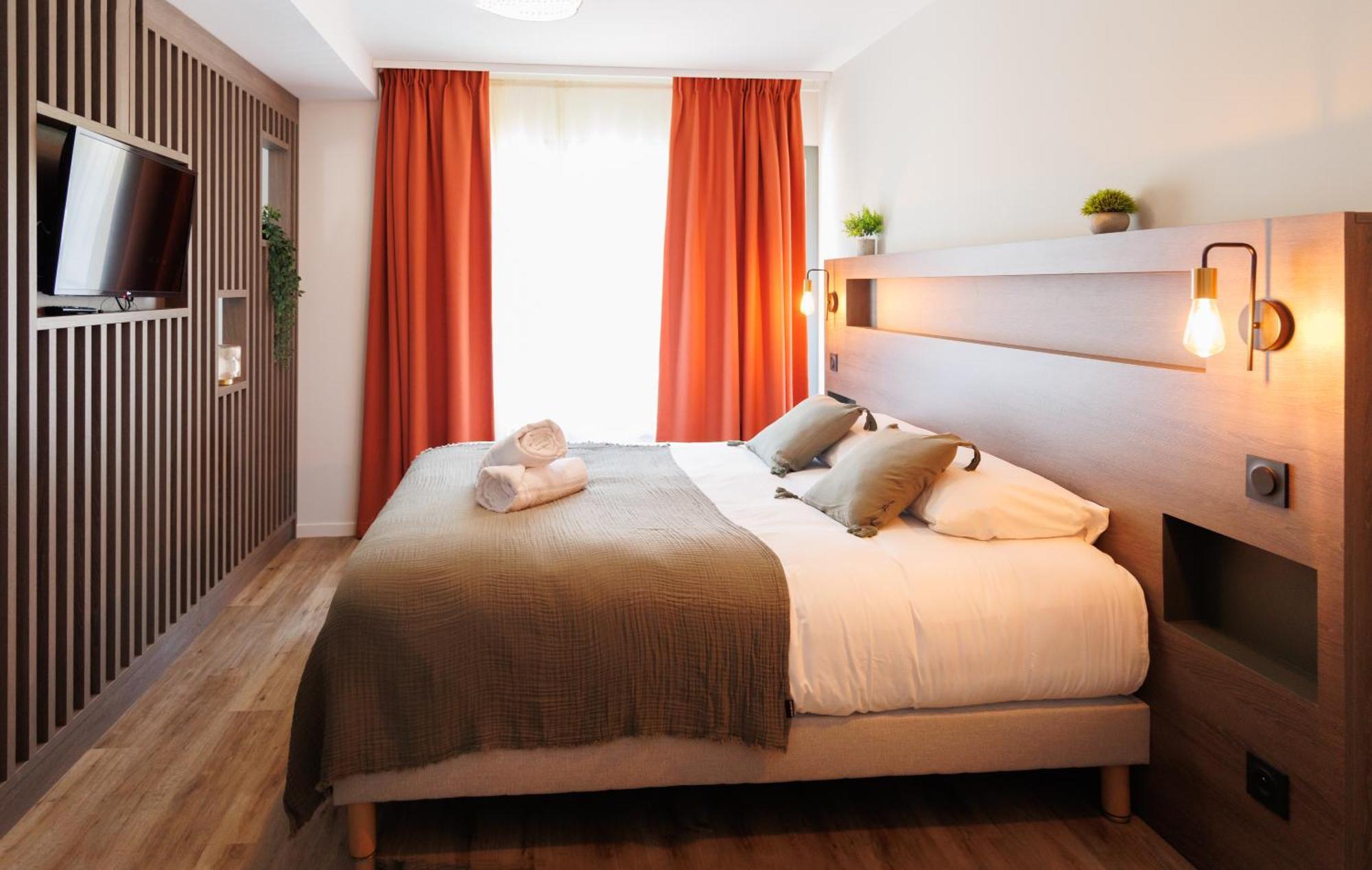 Appart'Hotel Le Corot - Acces Autonome - Saint-Junien Centre Εξωτερικό φωτογραφία