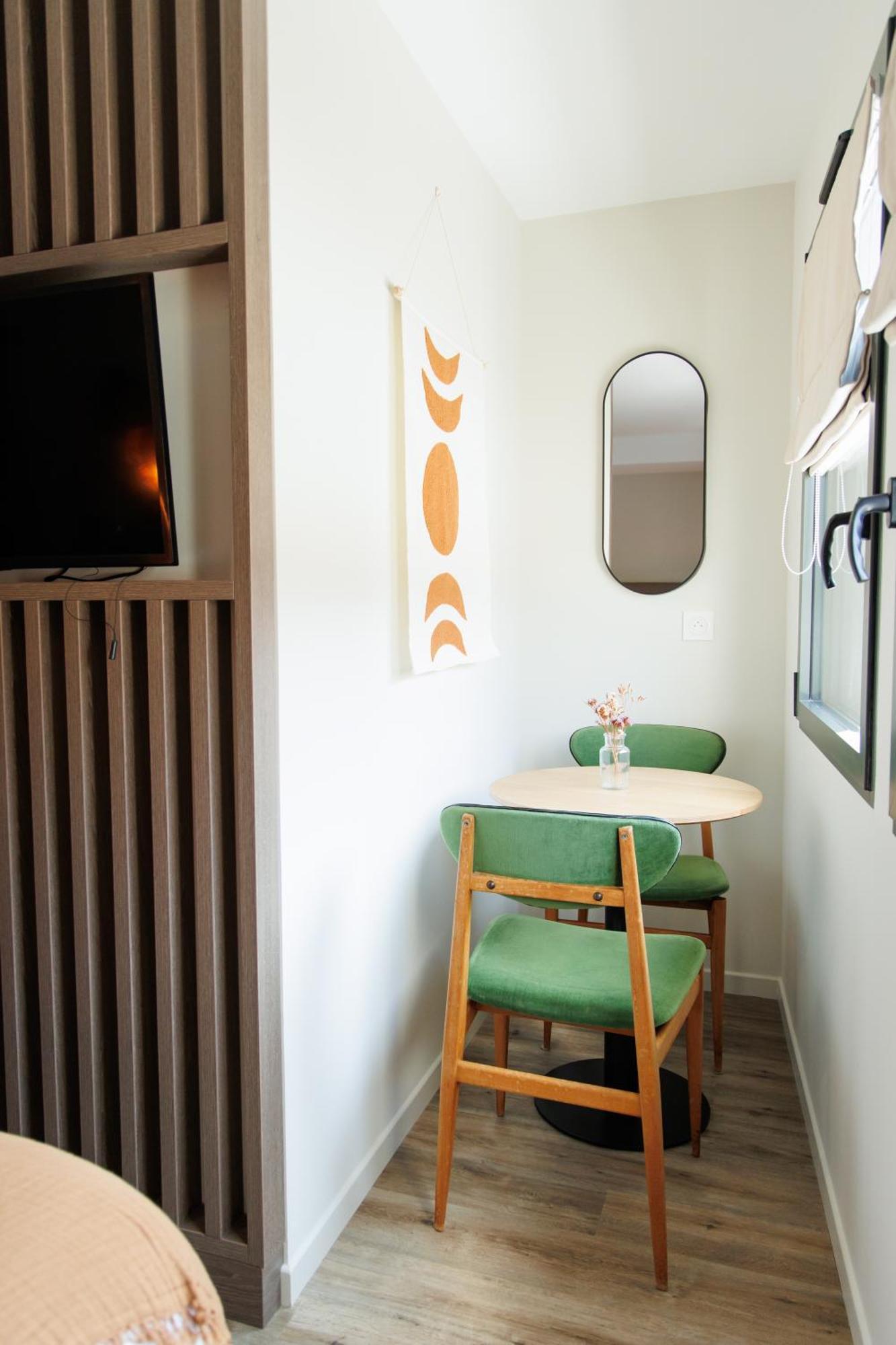 Appart'Hotel Le Corot - Acces Autonome - Saint-Junien Centre Εξωτερικό φωτογραφία