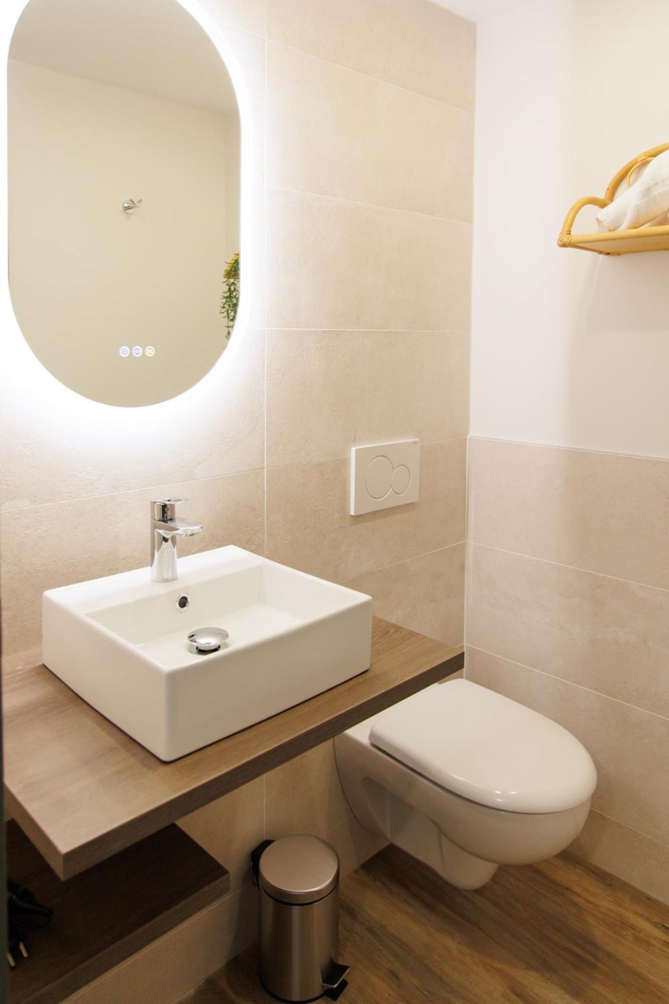 Appart'Hotel Le Corot - Acces Autonome - Saint-Junien Centre Εξωτερικό φωτογραφία