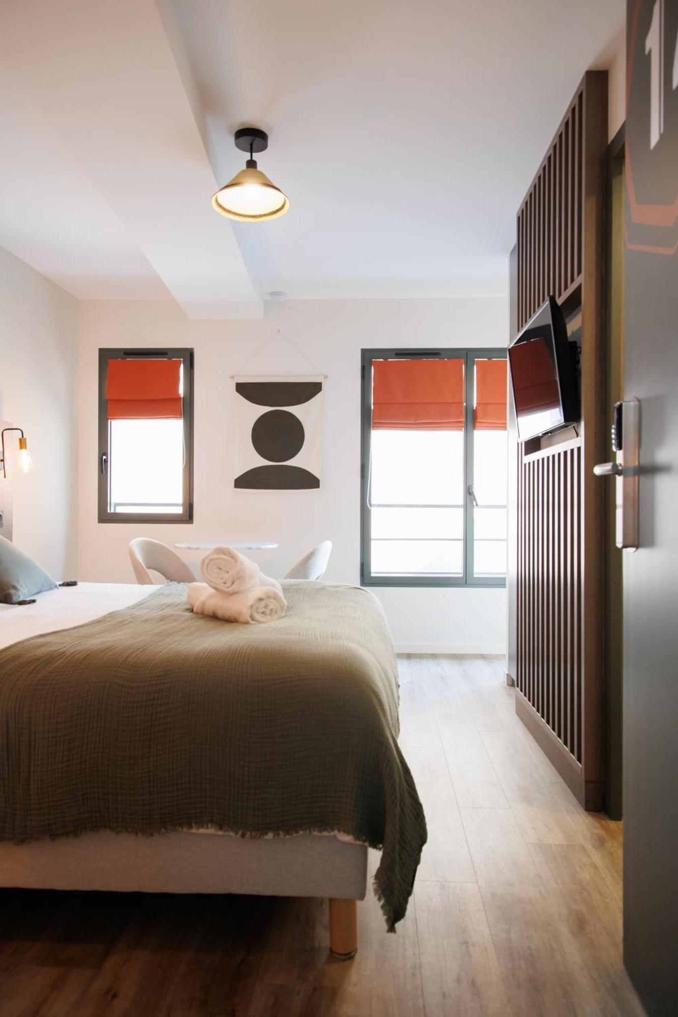 Appart'Hotel Le Corot - Acces Autonome - Saint-Junien Centre Εξωτερικό φωτογραφία