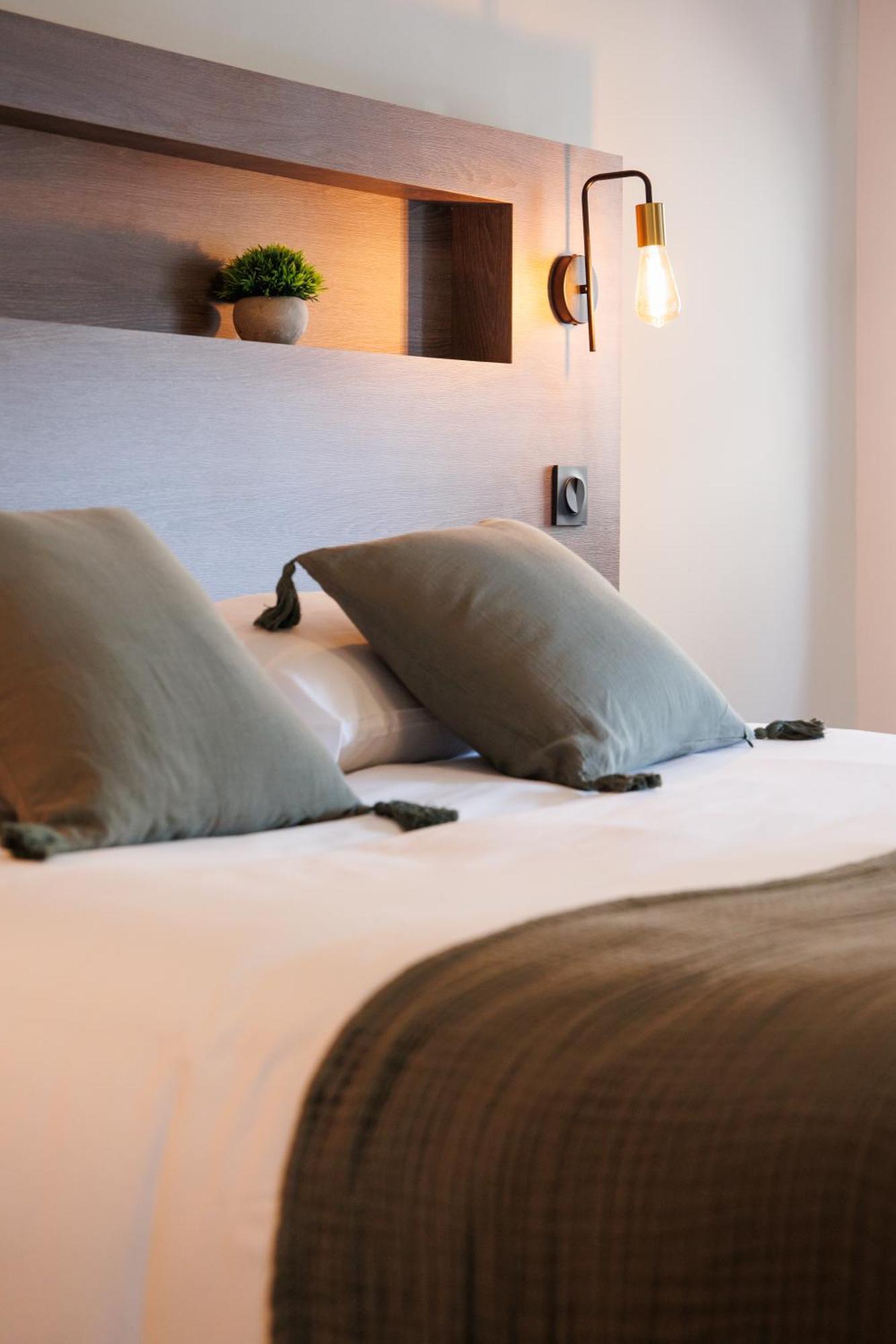 Appart'Hotel Le Corot - Acces Autonome - Saint-Junien Centre Εξωτερικό φωτογραφία