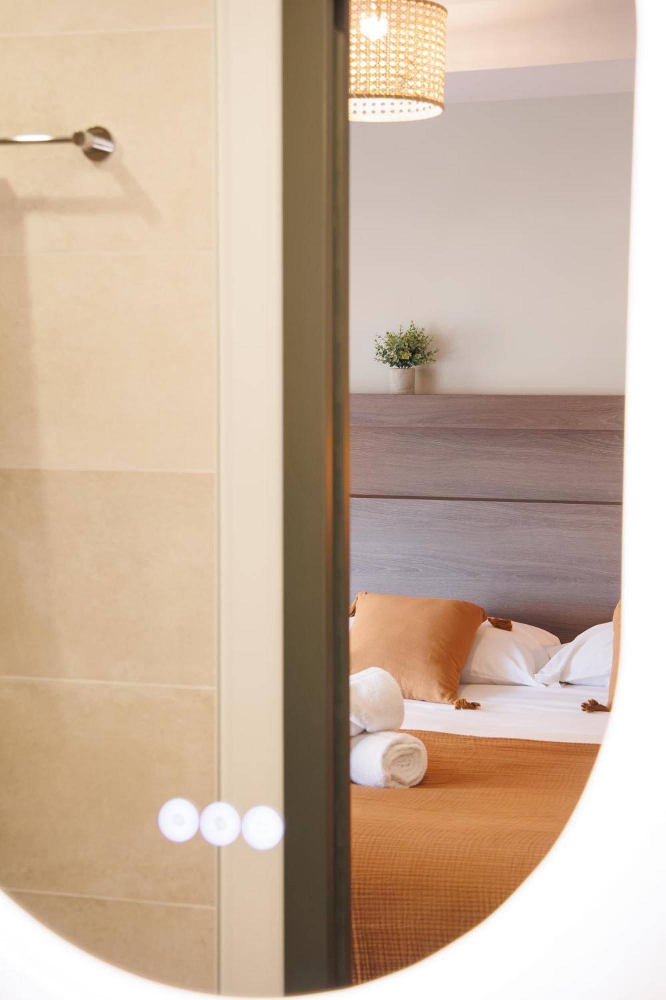 Appart'Hotel Le Corot - Acces Autonome - Saint-Junien Centre Εξωτερικό φωτογραφία
