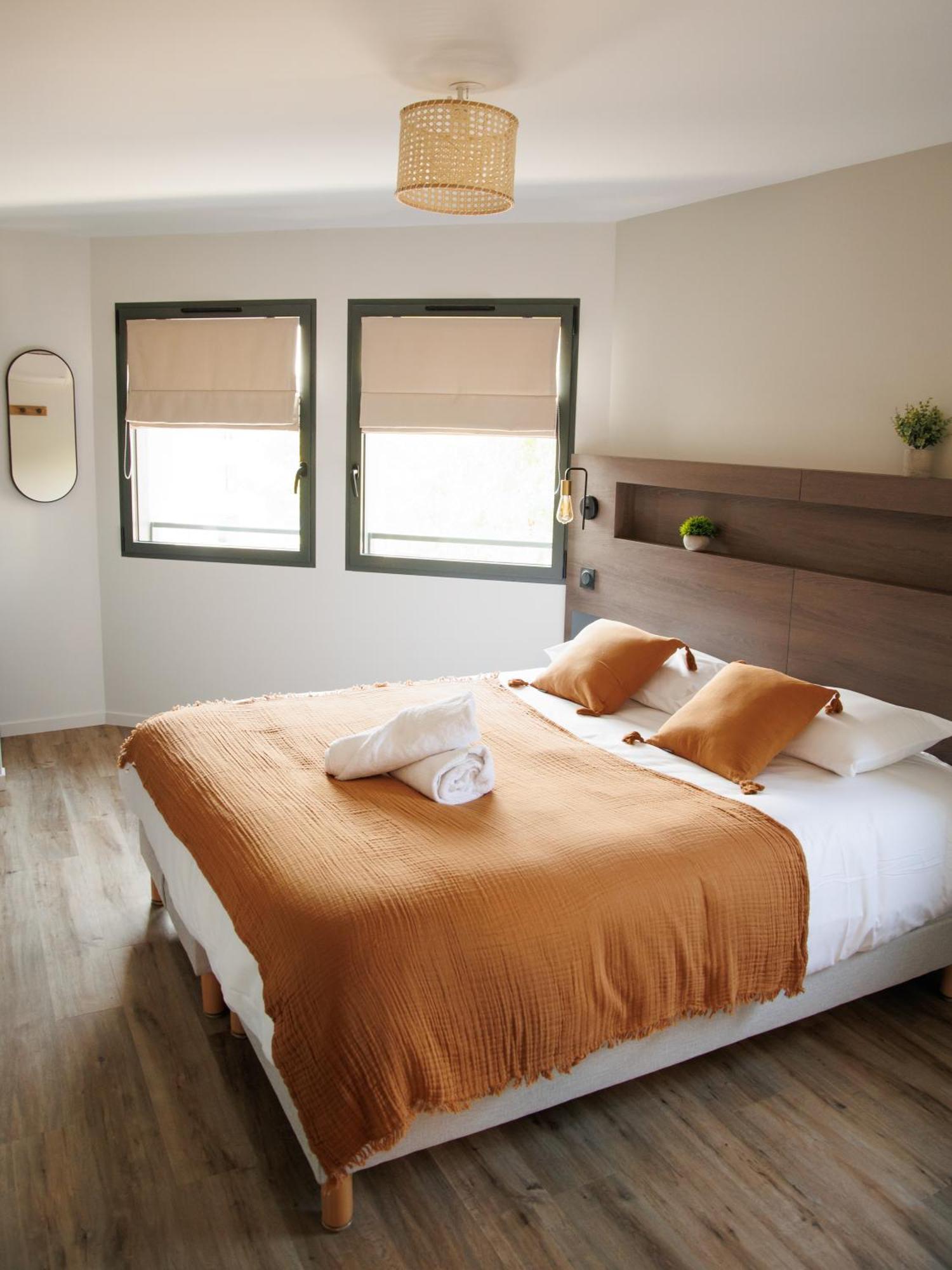 Appart'Hotel Le Corot - Acces Autonome - Saint-Junien Centre Εξωτερικό φωτογραφία