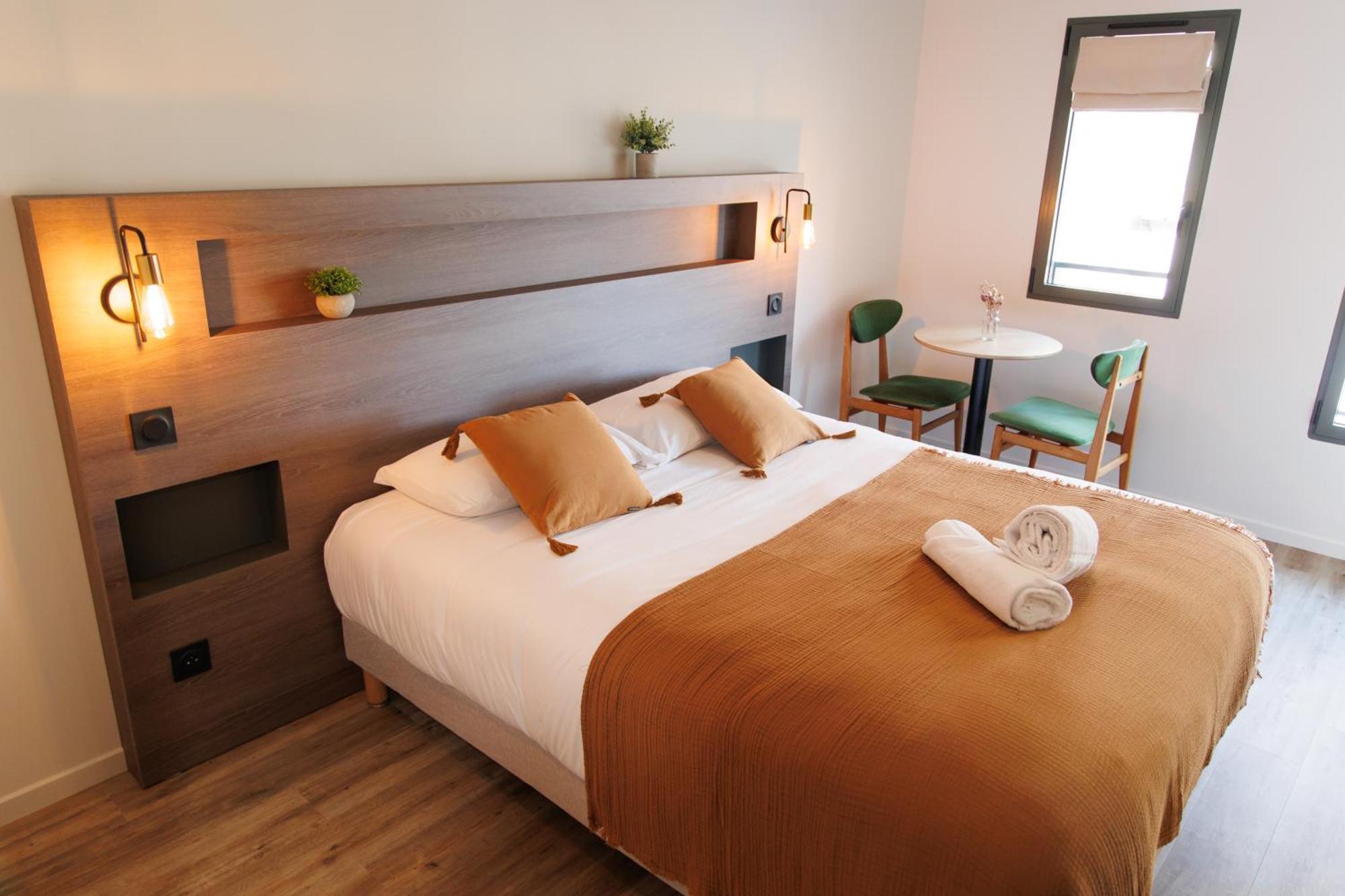 Appart'Hotel Le Corot - Acces Autonome - Saint-Junien Centre Εξωτερικό φωτογραφία